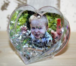 boule a neige photo format coeur